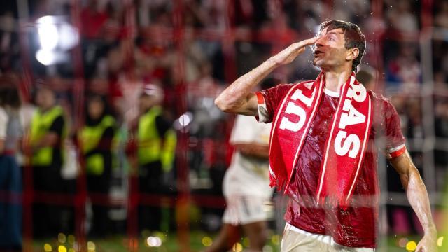 泪点与笑点缺一不可，安联竞技场上演“穆勒之夜”