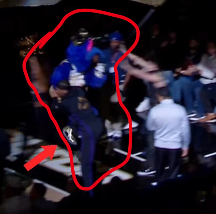 星空.综合体育官网-海斯因推倒奇才吉祥物被禁赛一场|湖人|NBA|贾克森·海斯|华盛顿奇才队|体育赛事讨论_新浪体育_新浪新闻